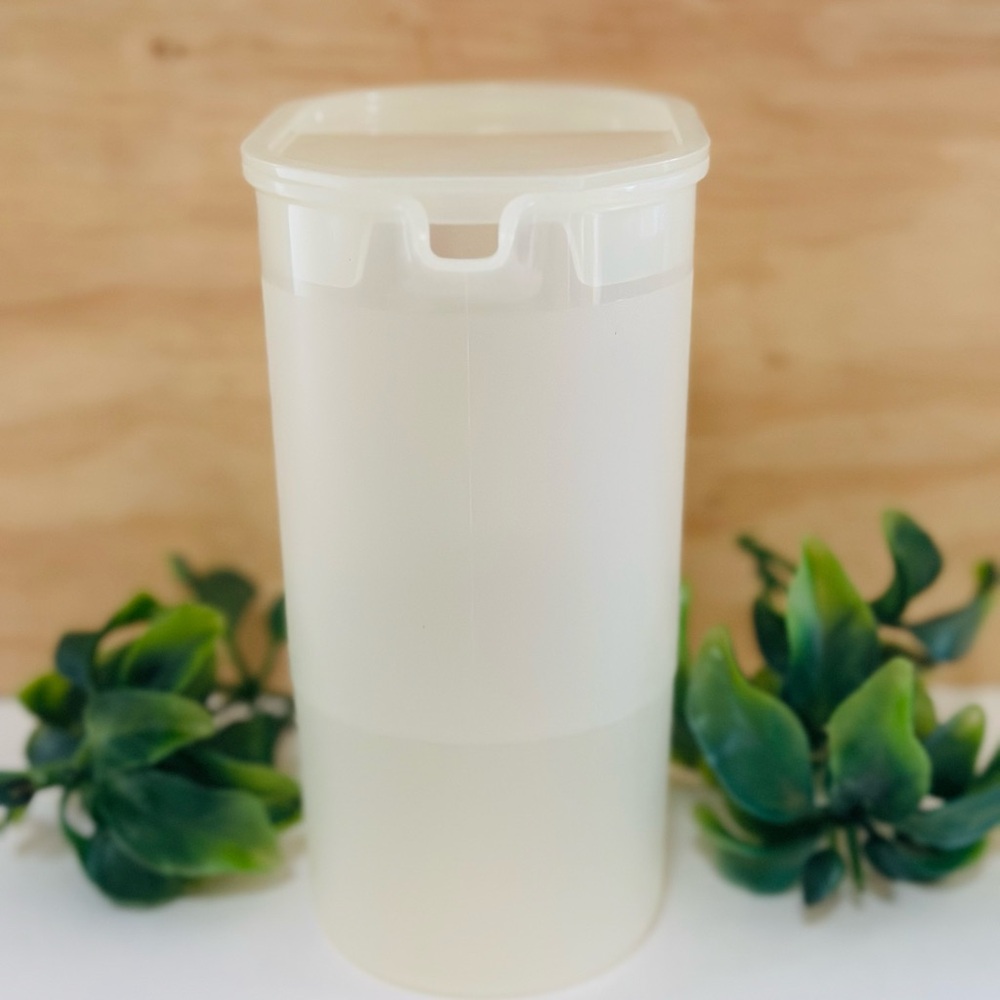 Vintage Tupperware 1-Qt Slim Fridge Door Pitcher Clear #1529-9 - Picture 2 of 7